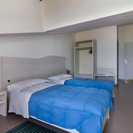 Maluentu Hotel 3*