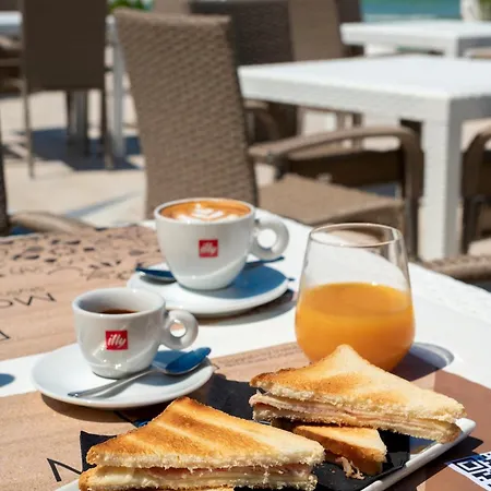 Maluentu Hotel 3*