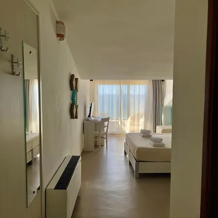 Maluentu Hotel 3*